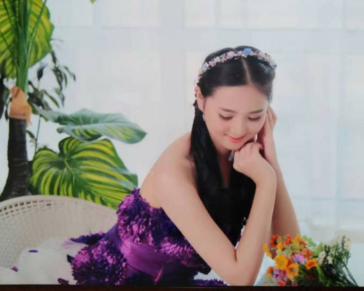 艺人背景图