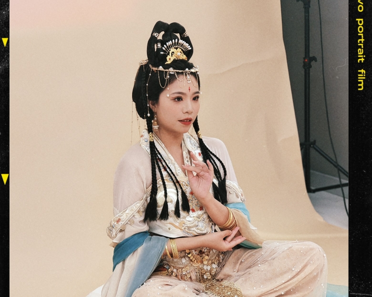 艺人背景图