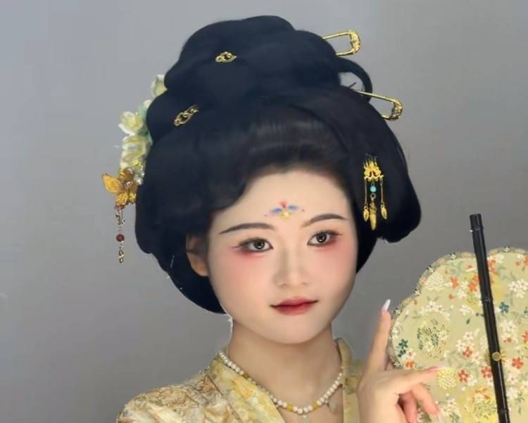 艺人背景图
