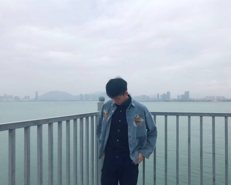 艺人背景图
