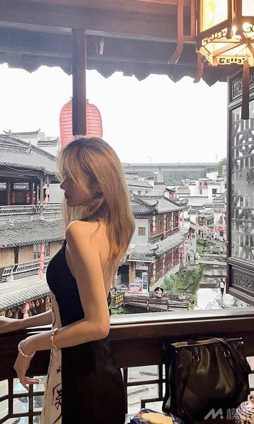 通告图片