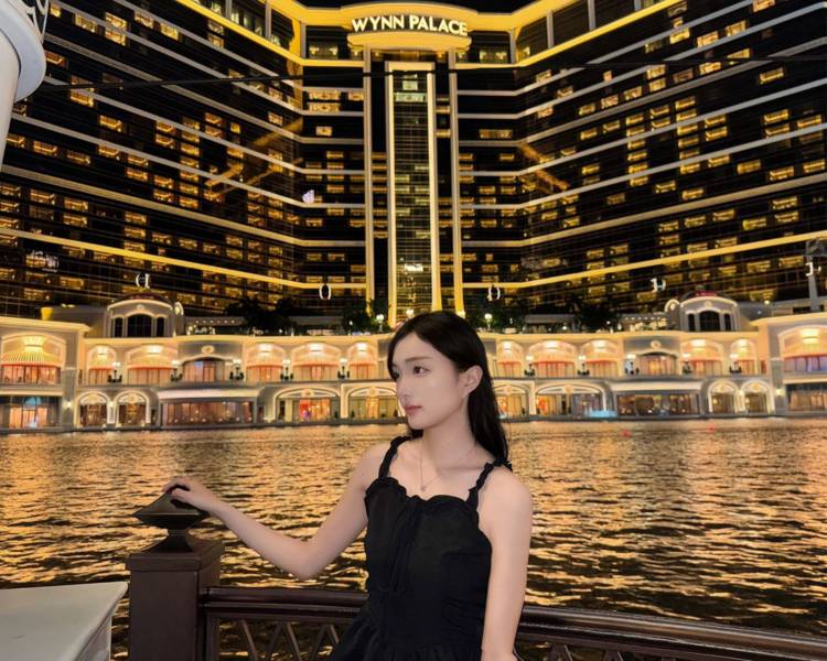 艺人背景图