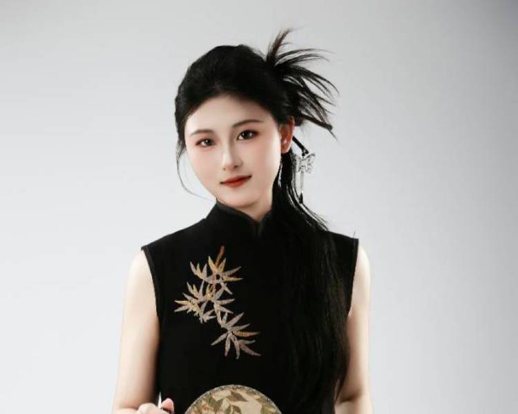 艺人背景图