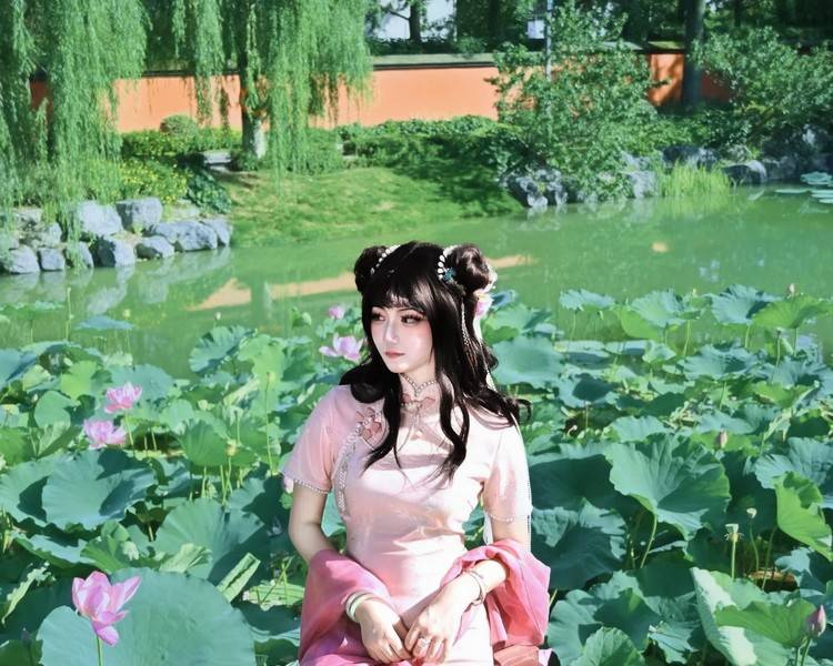 艺人背景图