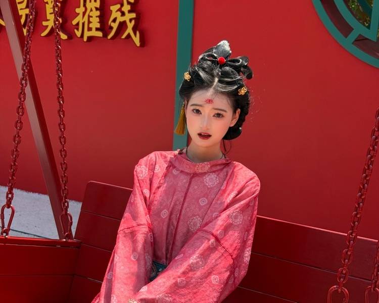 艺人背景图