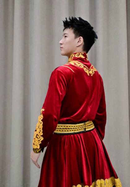 推荐艺人