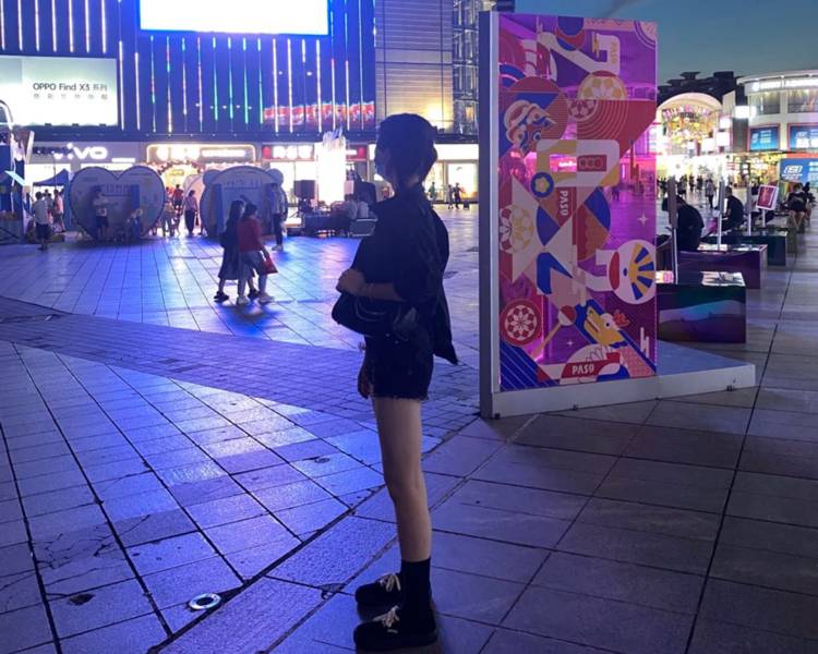 艺人背景图