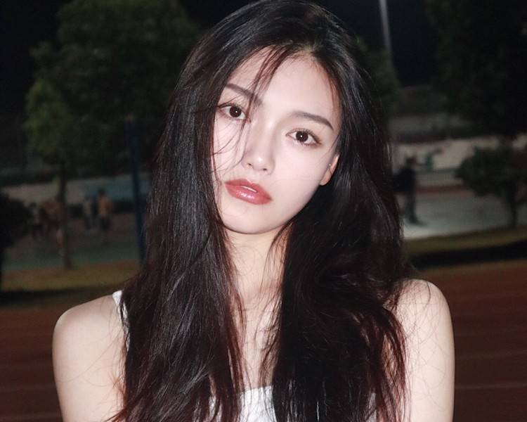 台州市|模特身高172cm体重49kg三围82-62-90查看主页王若汐武汉市