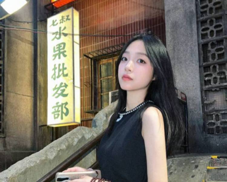 艺人背景图