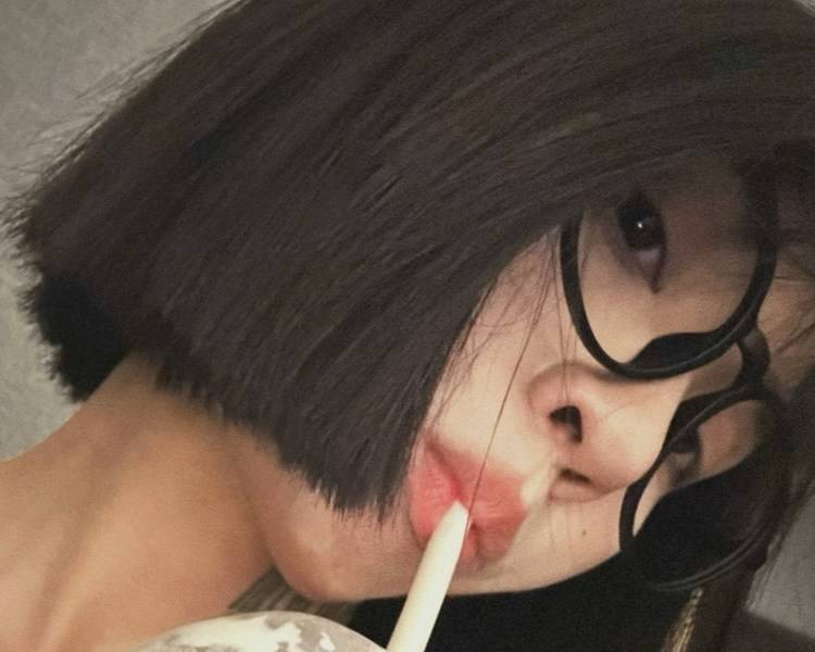 艺人背景图
