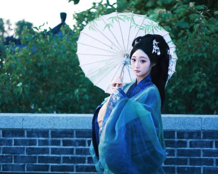 艺人背景图