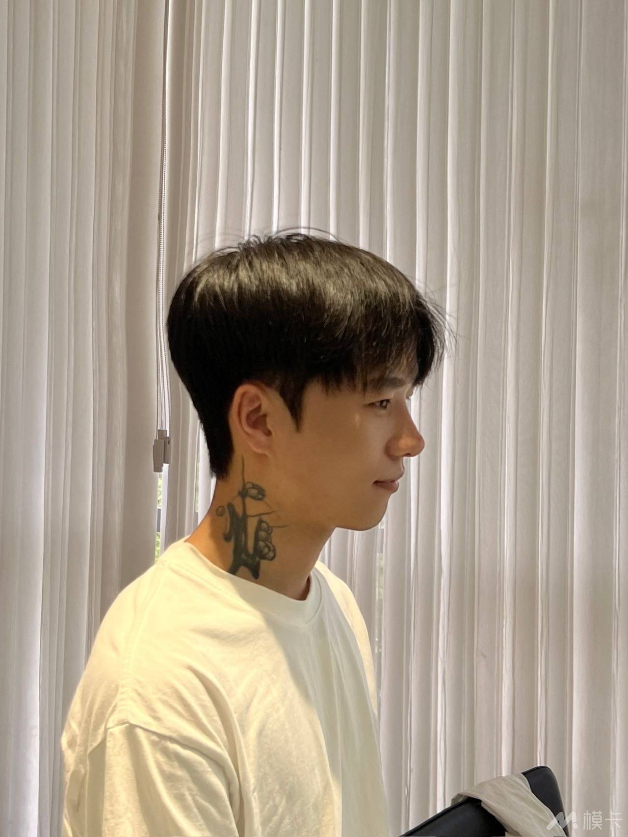 通告图片