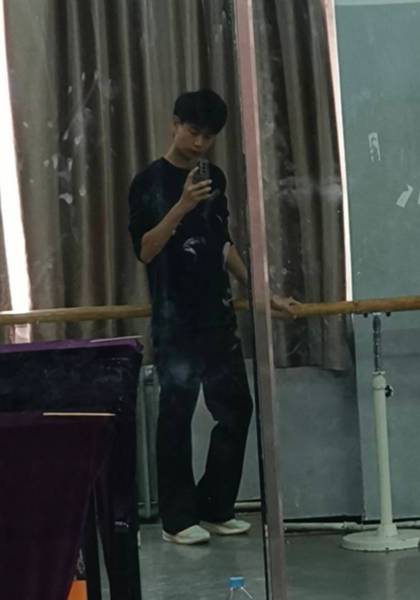 推荐艺人