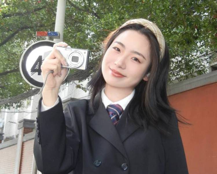 艺人背景图