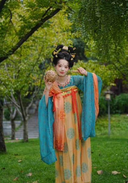 推荐艺人