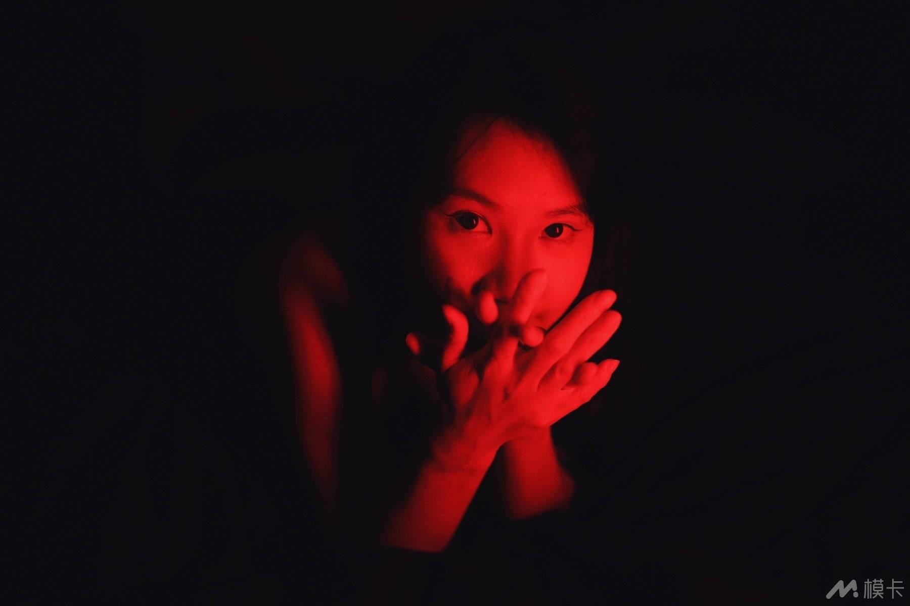 通告图片