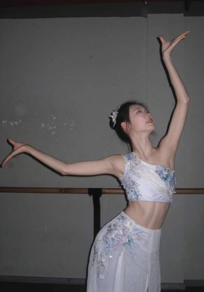 推荐艺人