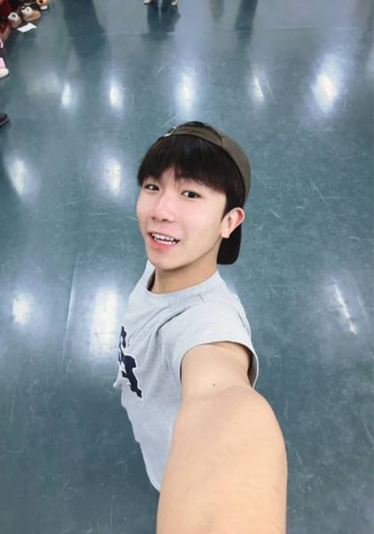 推荐艺人