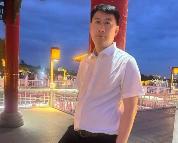 艺人背景图