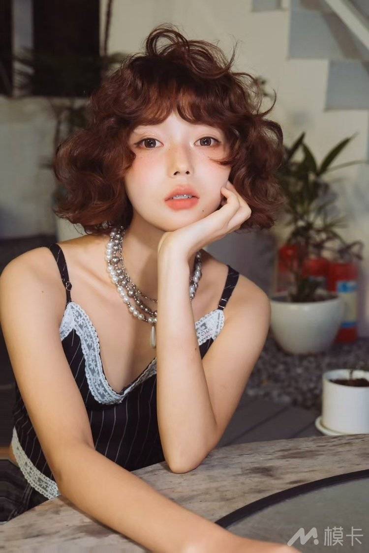 通告图片