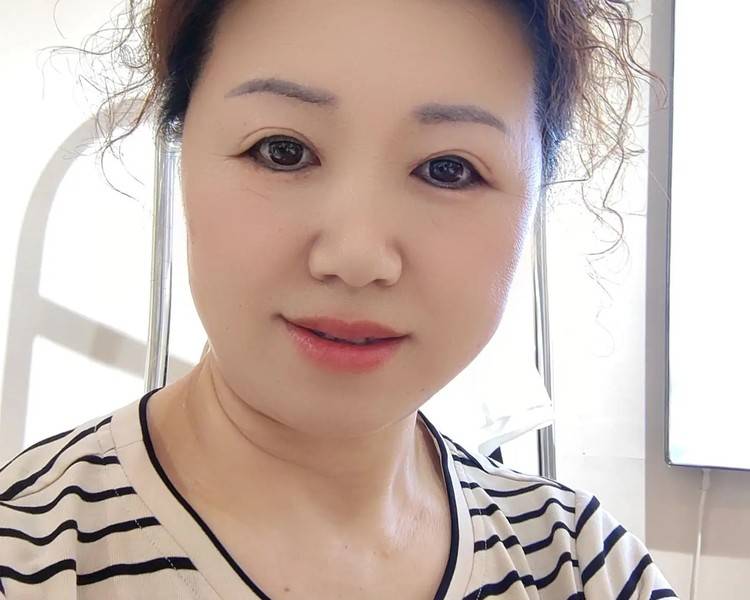 艺人背景图