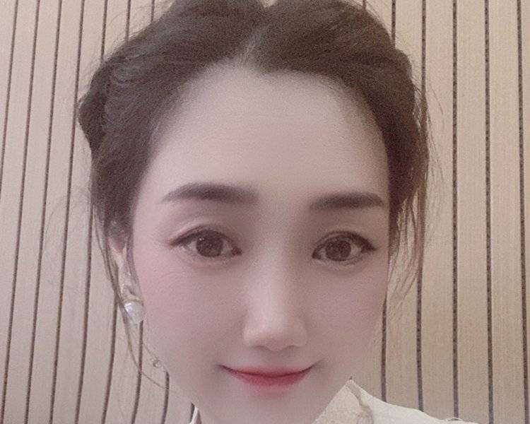 艺人背景图