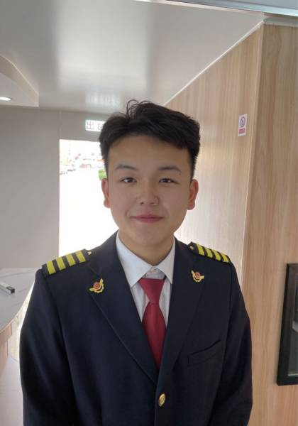 推荐艺人