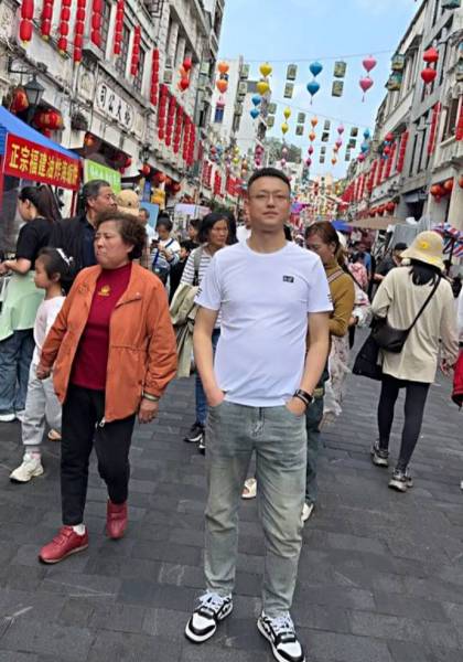 推荐艺人
