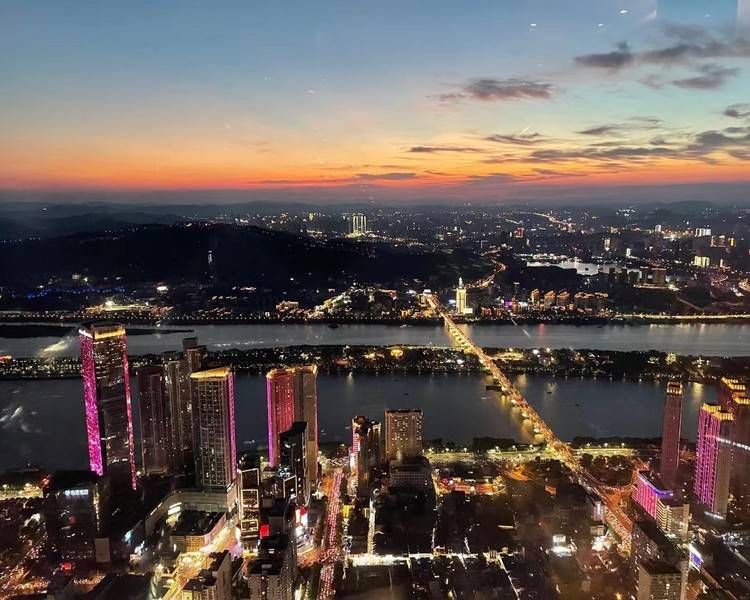 艺人背景图
