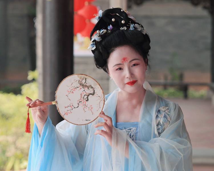 艺人背景图