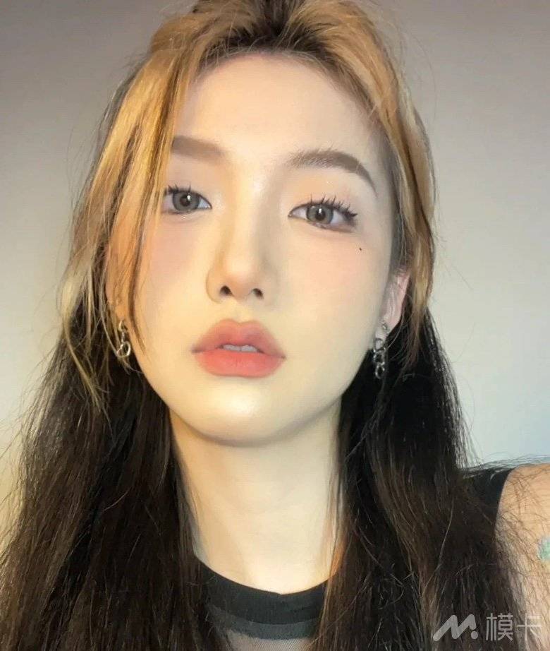 通告图片