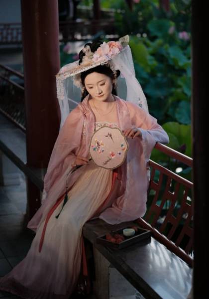 推荐艺人