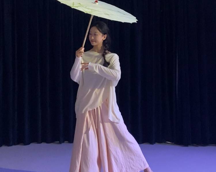 艺人背景图