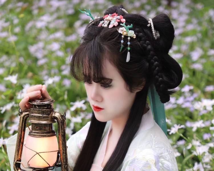 艺人背景图