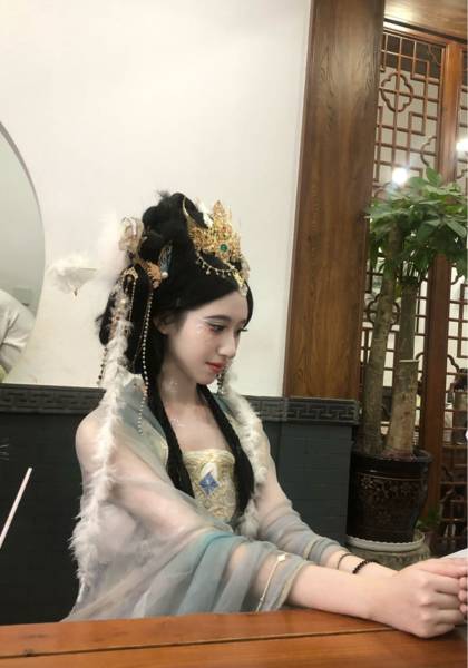 推荐艺人