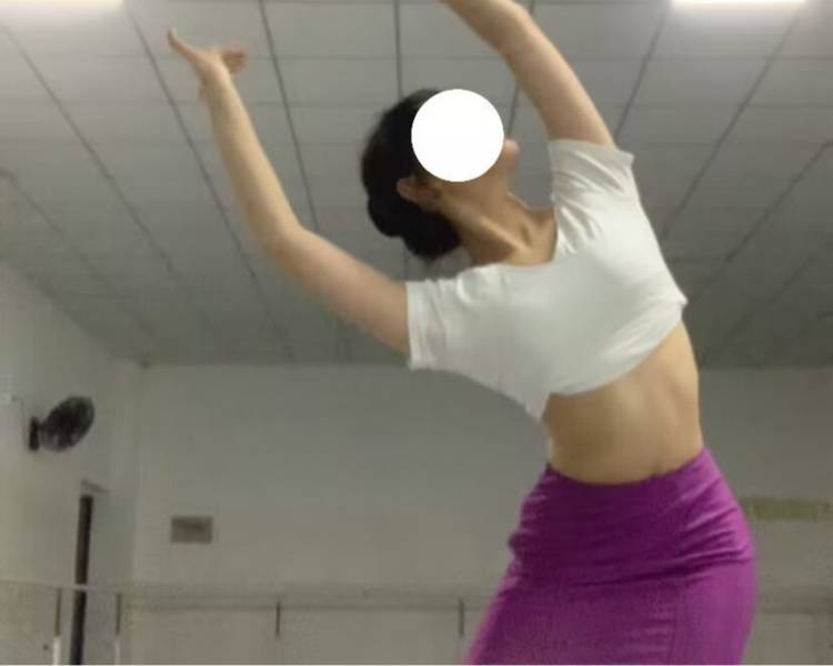 艺人背景图