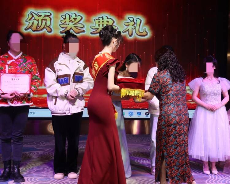 艺人背景图