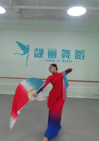 推荐艺人