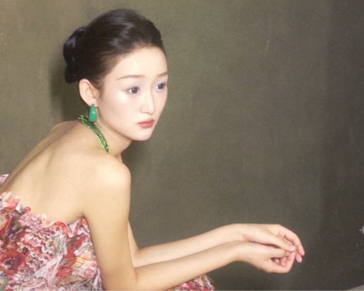 艺人背景图
