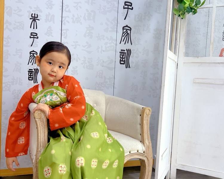 艺人背景图