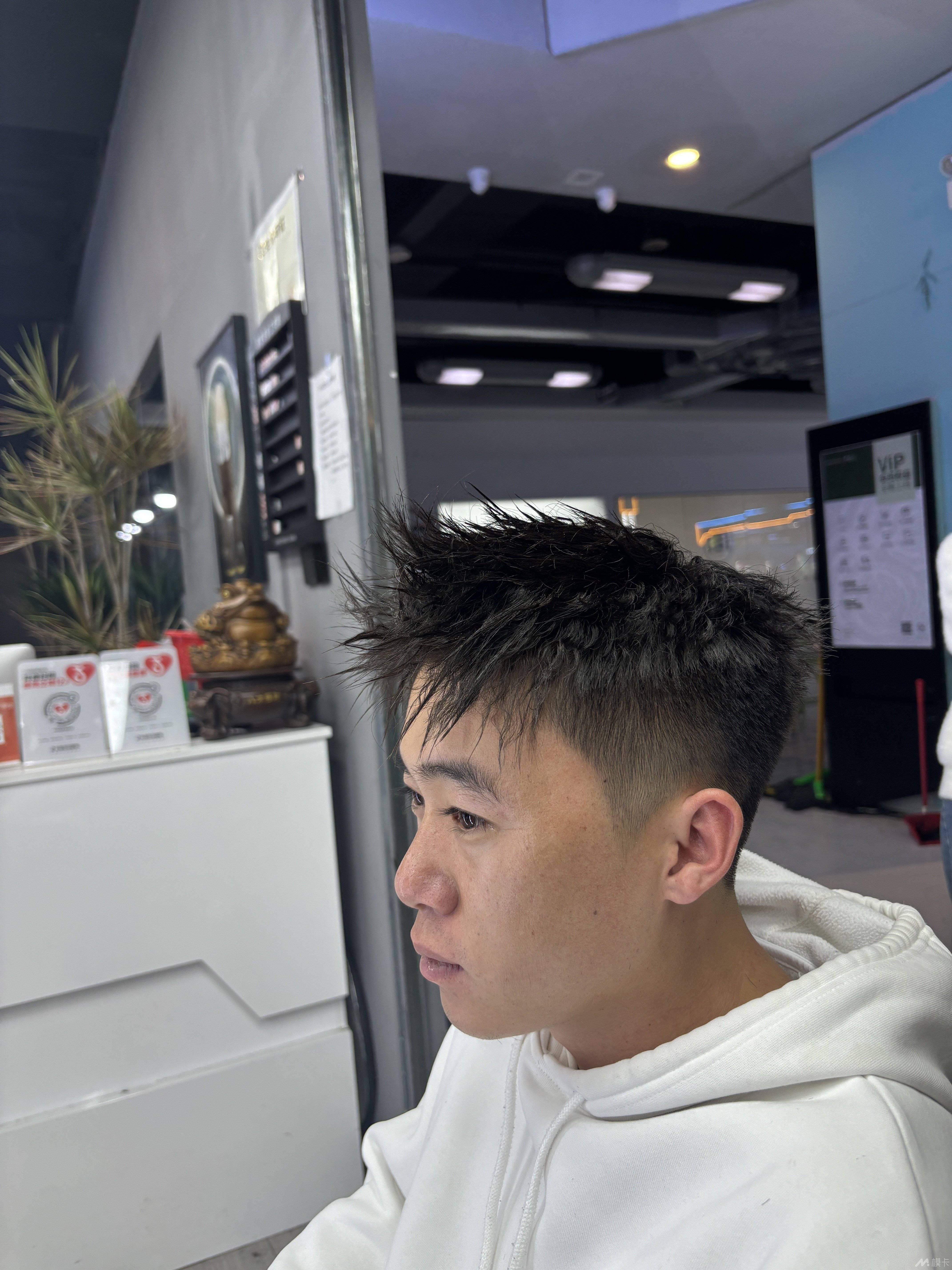通告图片