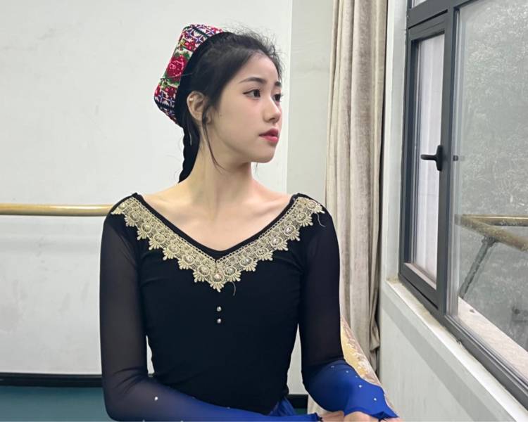 艺人背景图