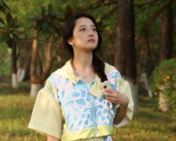 艺人背景图