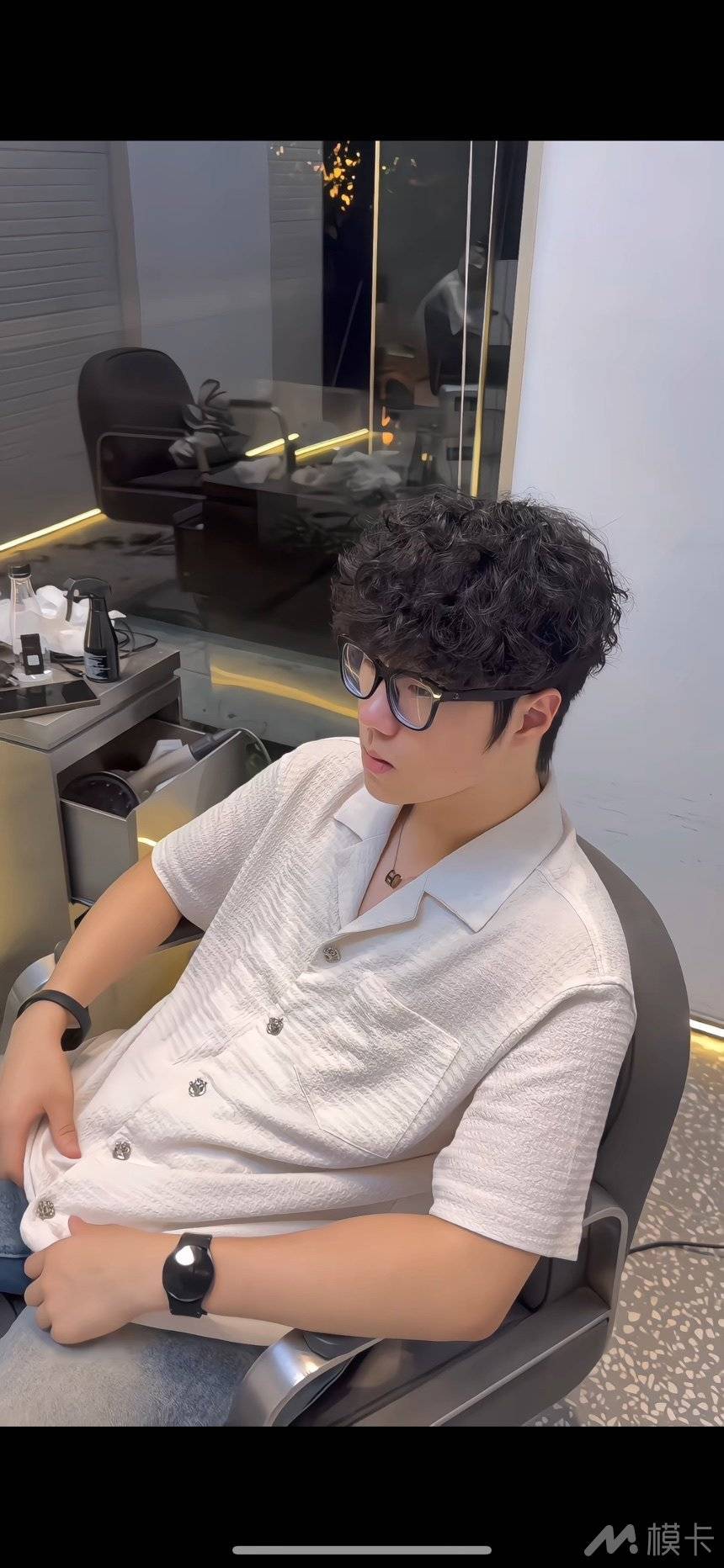 通告图片