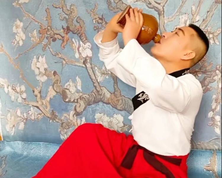 艺人背景图
