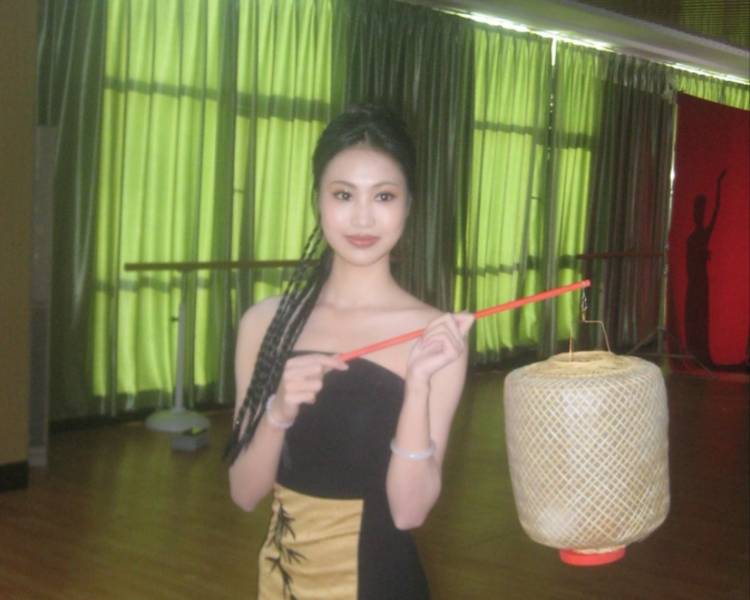 艺人背景图