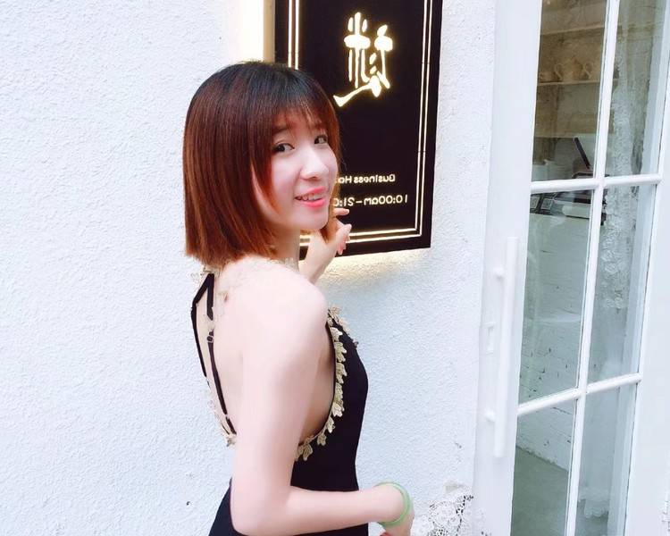 艺人背景图