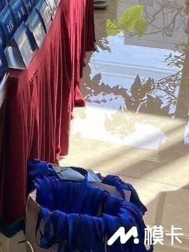 通告图片