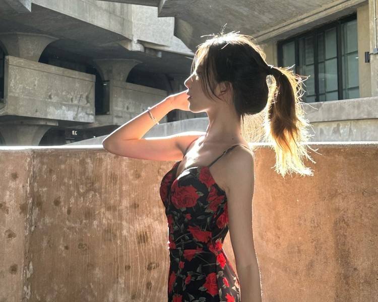 艺人背景图