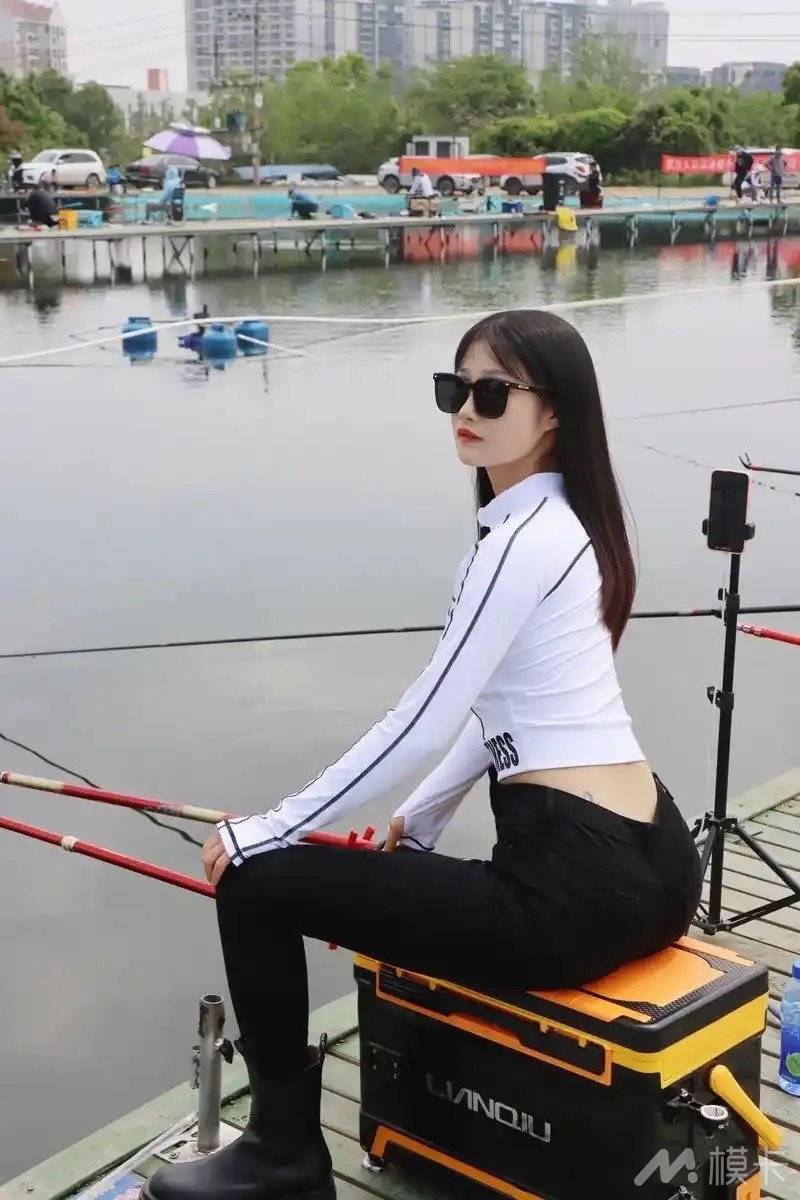 通告图片